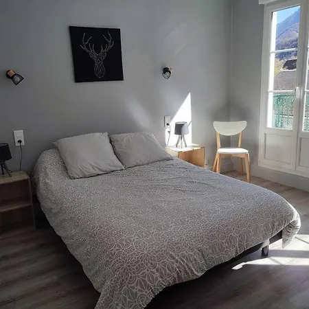 Plein Centre Cauterets, Et Cures *